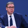 Vučić apelovao na učesnike skupa ispred parlamenta da ne provociraju Dijanu Hrka