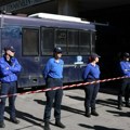 Policija u Grčkoj ranila muškarca nakon što je potegao oružje na službenike