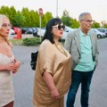 “Potrudićemo se da ga strpamo u zatvor” Roditelji ove rijaliti učesnice stigli na finale Elite 9 i napravili haos (video)