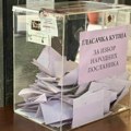 U Vršcu do 9 sati glasalo 12,60 odsto birača, u Srednjem Banatu glasa se na 178 biračkih mesta