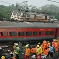 Najgora železnička nesreća u ovom veku: Skoro 300 poginulih u Indiji, ljudi i dalje zarobljeni ispod vagona: "Ne nadamo se…