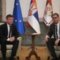 Vučić nakon sastanka sa Lajčakom: Upozorio sam ga na to čemu je izložen narod na Kosovu