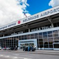 Kurir saznaje! Hapšenje na beogradskom aerodromu: Mladić mrtav pijan pravio haos i pretio - "klao bih srpčiće"