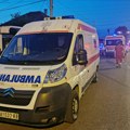 Teška saobraćajna nesreča na putu Čačak - Kraljevo: U sudaru 2 vozila, troje povređeno, prevezeni u bolnicu
