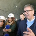 Vučić obišao radove na tunelu Iriški venac (video)