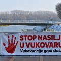 Mržnja se odomaćila u Vukovaru, Srbi žive u strahu: Posle protesta roditelja, nova strepnja - Šta kad huligani budu na…
