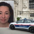 Zlatne poluge, dukati, satovi i oružje: Srpkinja ojadila građane u Austriji tvrdeći da im skida crnu magiju, policija upala…