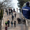 Užasne scene na Kalemegdanu: Maloletnik nožem napao vršnjake, pa ih pokrao