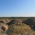 Kragujevac: Zbog visokih temperatura deponija u Jovanovcu nasipa se zemljom