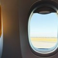 Platili više da bi uživali u pogledu, a onda doživeli šok čim su ušli u avion
