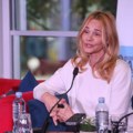 Olivera Balašević otvorila vrata doma koji su ona i Đole godinama stvarali: Dvorište je kao iz bajke FOTO