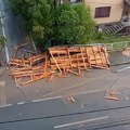 Oluja u Topoli i Aranđelovcu: Vetar nosio krovove, grad veličine lešnika