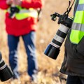 Stari foto aparati ponovo privlače fotografe uprkos dominaciji modernih sistema