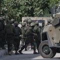 Napad na Zapadnoj obali: petoro Izraelaca ranjeno, vojska ubila dvojicu napadača