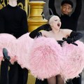 Lejdi Gaga na otvaranju Olimpijskih igara: U kabare izdanju bacila Pariz u trans - Plesači joj skinuli haljinu, a onda....