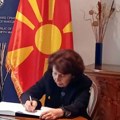 U ambasadi Srbije u Skoplju otvorena Knjiga žalosti zbog tragedije u Novom Sadu