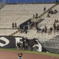 Pogledajte trenutak kada je u Humskoj s razglasa puštena pesma Delija: Grobari pobesneli, psovali sve redom!