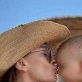 Katarina Živković na porodičnom odmoru: Objavljuje fotke sa sinom Stefanom, a od njegovog oca ni traga (foto)