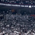 "Iza generala osta vojska": Potresne scene iz Arene - navijači Partizana se u suzama oprostili od Duška Vujoševića!