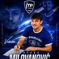 Vukašin Milovanović potpisao prvi profesionalni ugovor sa Metaloplastikom!