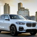 Rusi prave svoj BMW - nije original, ali ide kao alva