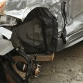 Saobraćajna nesreća kod Banjaluke: Poginula dvojica mladića, treći povređen nakon sletanja automobila sa puta