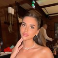 (Foto) Ovako letuje ćerka Zdravka Čolića: Lara podelila album sa Azurne obale, skupi restorani, atraktivne lokacije i jedan…