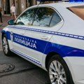 Инцидент у Нишу: Одгурнуо активисткињу, полиција га ухапсила