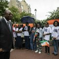 Vojna hunta u Nigeru preti da će ubiti svrgnutog predsednika Bazuma ako krene vojna intervencija