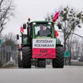 Desetine hiljada poljoprivrednika na traktorima blokiraju puteve u Poljskoj i Češkoj