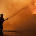 Izbio veliki požar u Novom Sadu: Anagažovano 7 vatrogasnih vozila FOTO/VIDEO