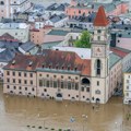 Više ljudi nestalo u poplavama u Nemačkoj, među njima i mladi vatrogasac: Pljuskovi i oluje haraju Bavarskom