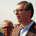 Vučić u Malom Zvorniku obilazi radove na mostu na Drini: Problem bila armatura