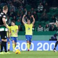 Šokantan autogol golmana i kiks Sportinga na radost Benfike