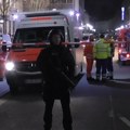 "Čuo sam vrištanje i video krv, dete je pokušalo da pobegne, ali je već zamahnuo nožem"! Horor u Nemačkoj: Muškarac sa…