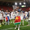 Digao trofej Lige Evrope i pokazao svima zabranjenu zastavu: Matis Tel rekao Francuzima da hoće nezavisnost