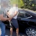 Priveden sa lisicama: Ovako je uhapšen član grupe osumnjičene za pripremanje nasilne promene vlasti u Srbiji