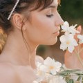 Запањујућа моћ мириса: Прво чуло које развијамо још у мајчиној утроби