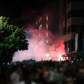 Veliki protestni skup građana sinoć održan u Valjevu; zadržano 15 osoba