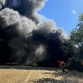 Oglasio se MUP o velikom požaru kod Kaća Goreli rastinje, objekat i salaš, vatrogasci obuzdali stihiju (FOTO/video)