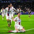 Lion se mučio sa Strazburom - slavio sa igračem više u nadoknadi