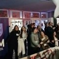 VIDEO: Studenti proslavili pobedu na izborima na Medicinskom fakultetu u Novom Sadu