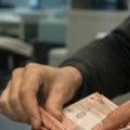 Dobili ste kusur i nešto vam je sumnjivo? Mnogi i ne pogledaju novčanicu koju su uzeli, a jedan detalj otkriva da li je…