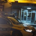 Pretukli mladića palicom, pa ga rasekli nožem Stravično nasilje na Čukarici, policija traga za napadačima