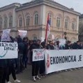 Studentske blokade i odavanje pošte nastradalima u Novom Sadu, u Beogradu protest dela radnika EPS-a