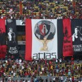 Brutalni Argentinci - ispisnice za decu zbog slike sa igračem najvećeg rivala