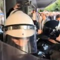 VIDEO: Policija, uz primenu sile, uvela odbornike u Gradsku skupštinu, stigla dopuna Dnevnog reda