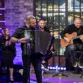 (Video) Borko Radivojević napravio spektakl u Rumuniji: Oko 2.000 ljudi pevalo uglas, srpsko kolo izazvalo delirijum