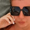 Viki Miljković pokazala gde se baškari i puni baterije pred "Pinkove zvezde": Dekolte samo što ne pukne