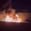 Prikolica kamiona izgorela nasred auto-puta! Vozač uspeo da se spasi (foto/video)